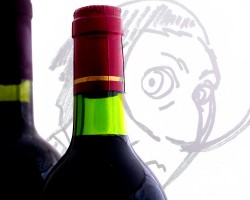 ワインボトルで描かれたダリの肖像-南仏ペルピニャン