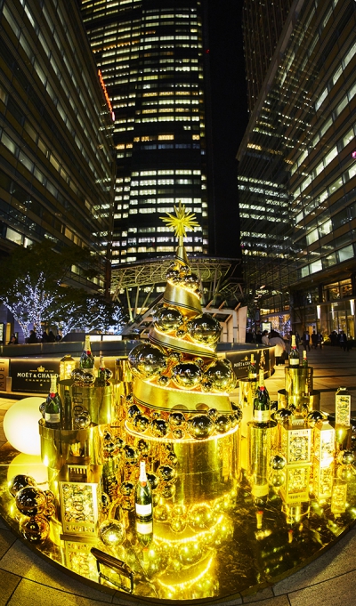 耀くシャンパンゴールドの世界へ…“MOET CHRISTMAS MARCHE 2017” 六本木・東京ミッドタウンで期間限定オープン