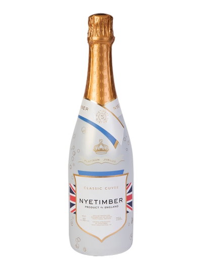 英国最高峰スパークリングワイン〈ナイティンバー〉英国女王のプラチナ・ジュビリー特別限定ボトル発売
