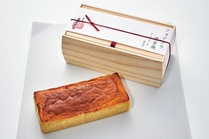 銀座が音と光で満ちる冬―GINZA SIX「Reflection Eternal」と華やぐクリスマスギフト＆ワイン